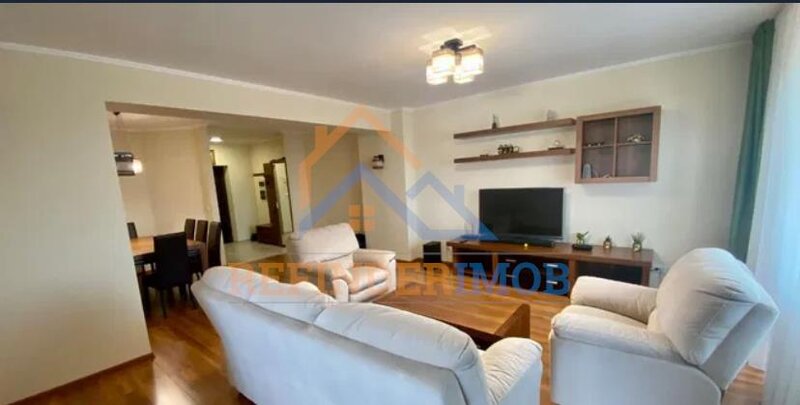 Apartament 3 camere de v