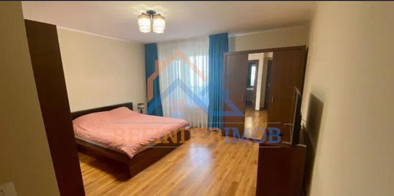 Apartament 3 camere de v