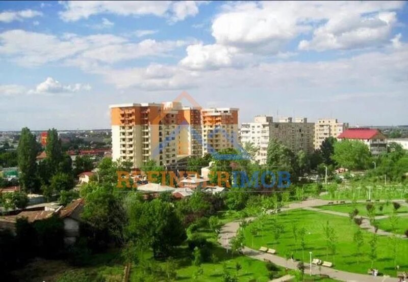 Apartament 3 camere de v